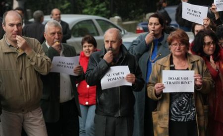 Sindicaliştii Cartel Alfa îi cer lui Băsescu un referendum pe tema statului social