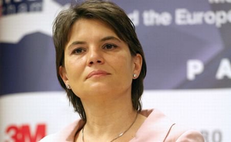 Consilierul prezidenţial Alexandrina Gătej a fost recrutată de Securitate, în 1989