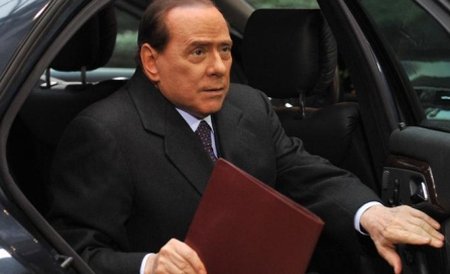 Italia. Rezultatele moţiunii de cenzură vor decide, marţi, soarta Guvernului Berlusconi