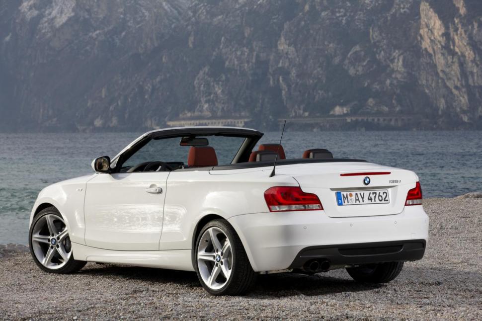 BMW Seria 1 Coupe şi Cabriolet primesc un facelift 84317