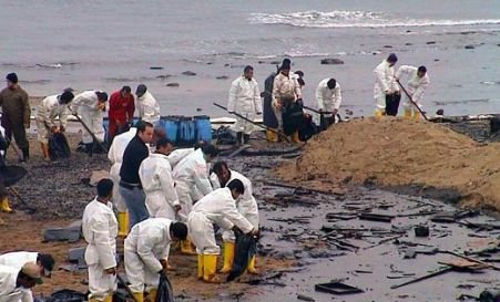 SUA au depus plângere împotriva British Petroleum pentru catastrofa din Golful Mexic. Pagubele ating 40 de miliarde de dolari