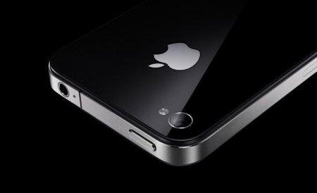 iPhone 4, disponibil şi la Vodafone, de la 199 de euro