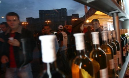 Studiu: Peste două milioane de români sunt alcoolici