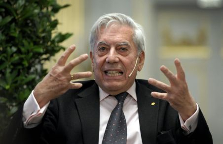 Mario Vargas Llosa: Fundamentalismul islamic a înlocuit comunismul ca inamic al democraţiei