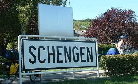 România şi Bulgaria ar putea fi admise în spaţiul Schengen peste trei ani