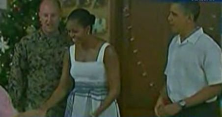 Barack Obama şi soţia sa au petrecut Crăciunul alături de militari, în Hawaii