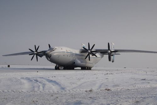 Un avion militar s-a prăbuşit în Rusia, provocând moartea a 12 oameni