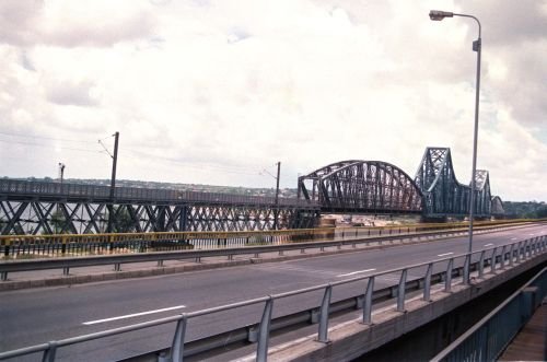 Dublă sinucidere la Constanţa: Un bărbat şi o femeie s-au aruncat de pe Podul de la Cernavodă 