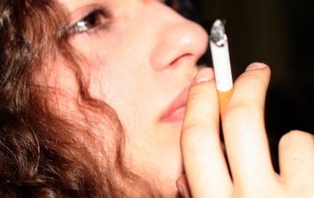 British American Tobacco a anunţat scumpirea ţigărilor cu 30 de bani
