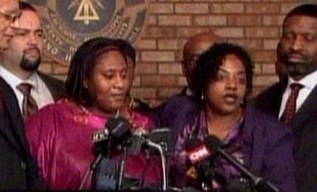 SUA. Două surori au fost eliberate după 16 de închisoare pentru ca una să îi doneze celeilalte un rinichi