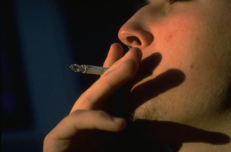 Studiu: Nu vor mai exista fumători în 30 – 50 de ani