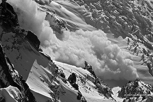 Avalanşă în Alpii francezi: Patru schiori au murit