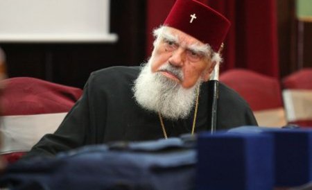 Mitropolitul Clujului, Bartolomeu Anania, va fi operat pe cord într-un spital din Viena