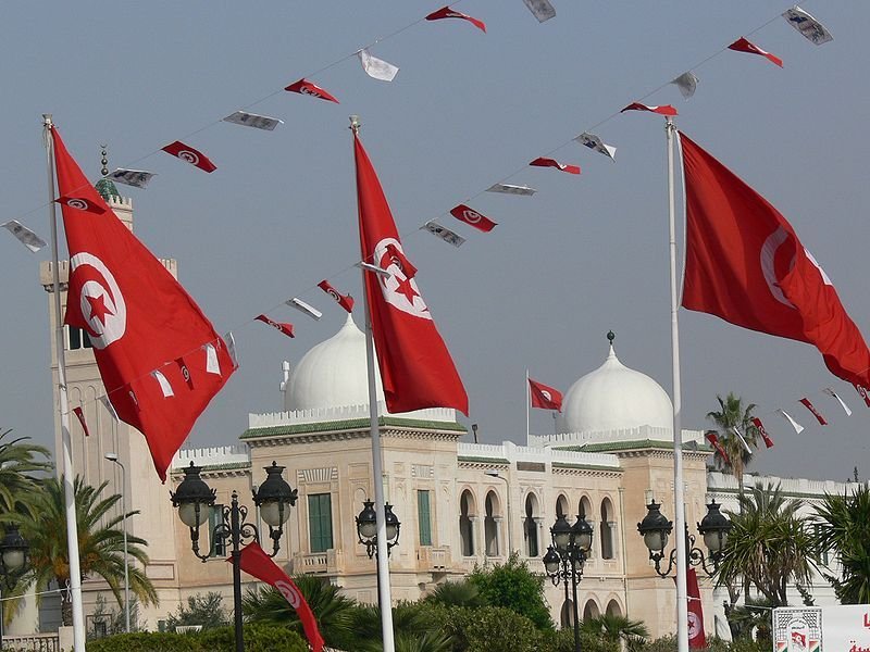 Premierul tunisian, aşteptat să anunţe noul guvern de uniune naţională