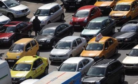 Guvernul majorează taxa auto pentru maşinile uzate. Ar putea fi dublă sau chiar triplă