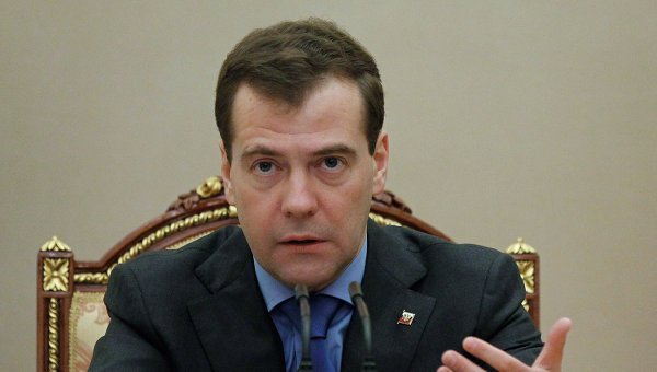 Medvedev ordonă sporirea măsurilor de securitate: Cei responsabili de atac vor fi urmăriţi şi pedepsiţi