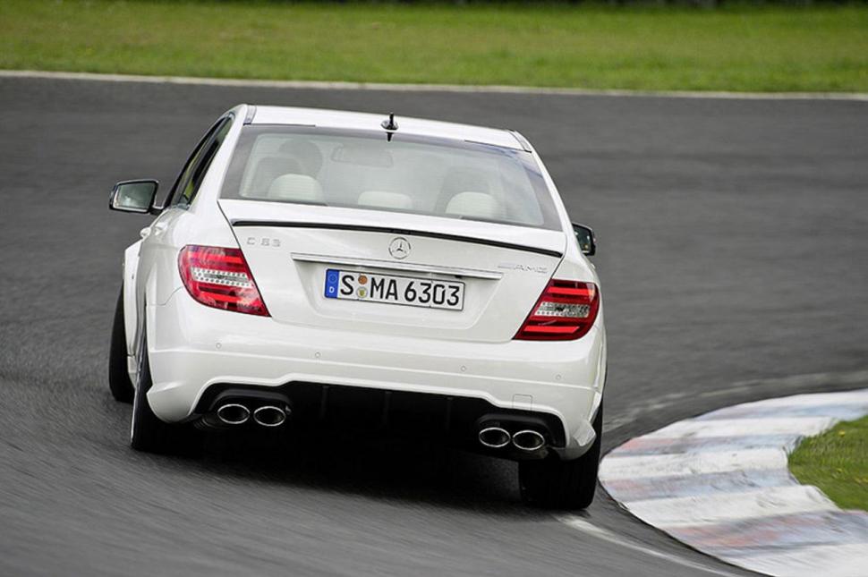 Mercedes C63 AMG 2012, în imagini &quot;scăpate&quot; pe internet 87309