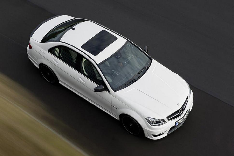 Mercedes C63 AMG 2012, în imagini &quot;scăpate&quot; pe internet 87315