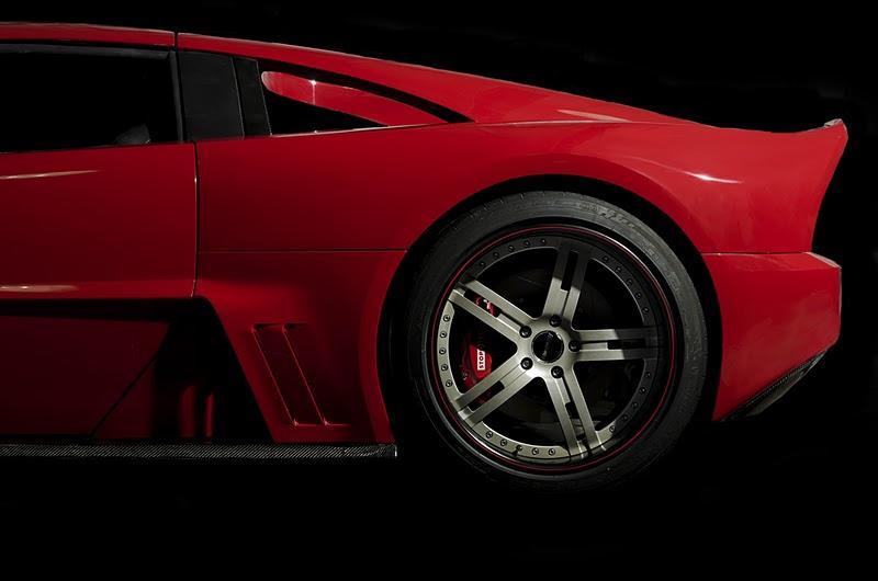 Falcon, o nouă supermaşină americană, prezentată discret la Detroit 87384