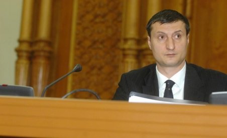 Imunitatea deputatului PDL, Dan Păsat, anulată de comisia juridică a Camerei Deputaţilor