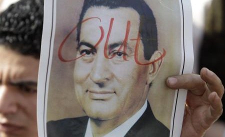 Egipt. Biroul executiv al partidului lui Hosni Mubarak a demisionat