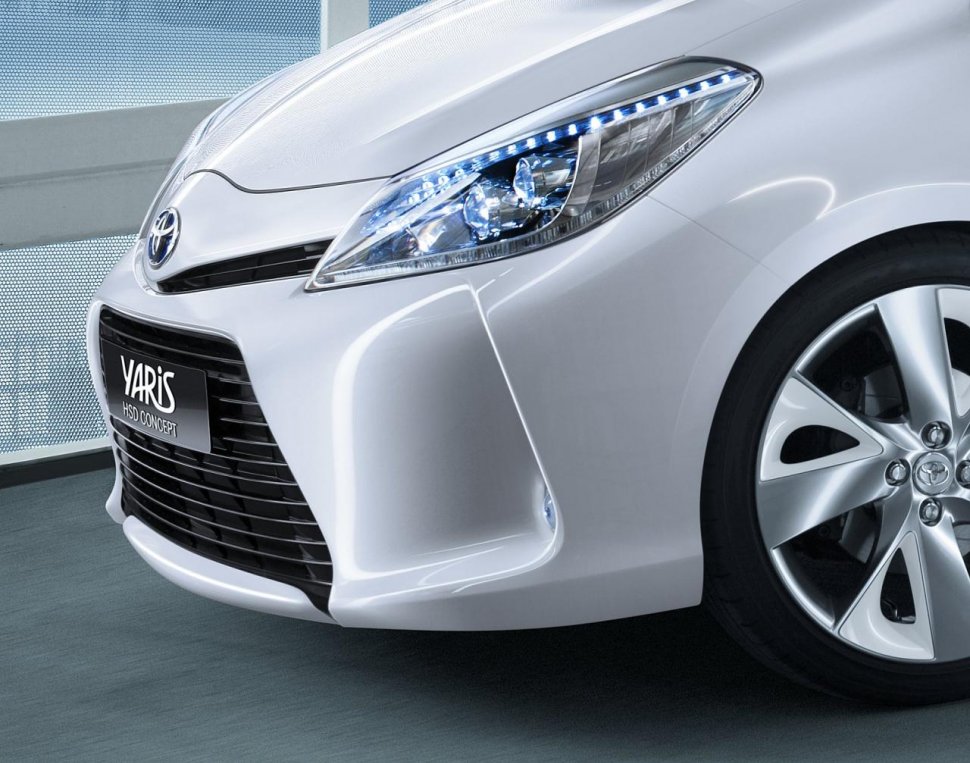 Toyota Yaris Hybrid Synergy Drive Concept, prezentat într-o imagine teaser