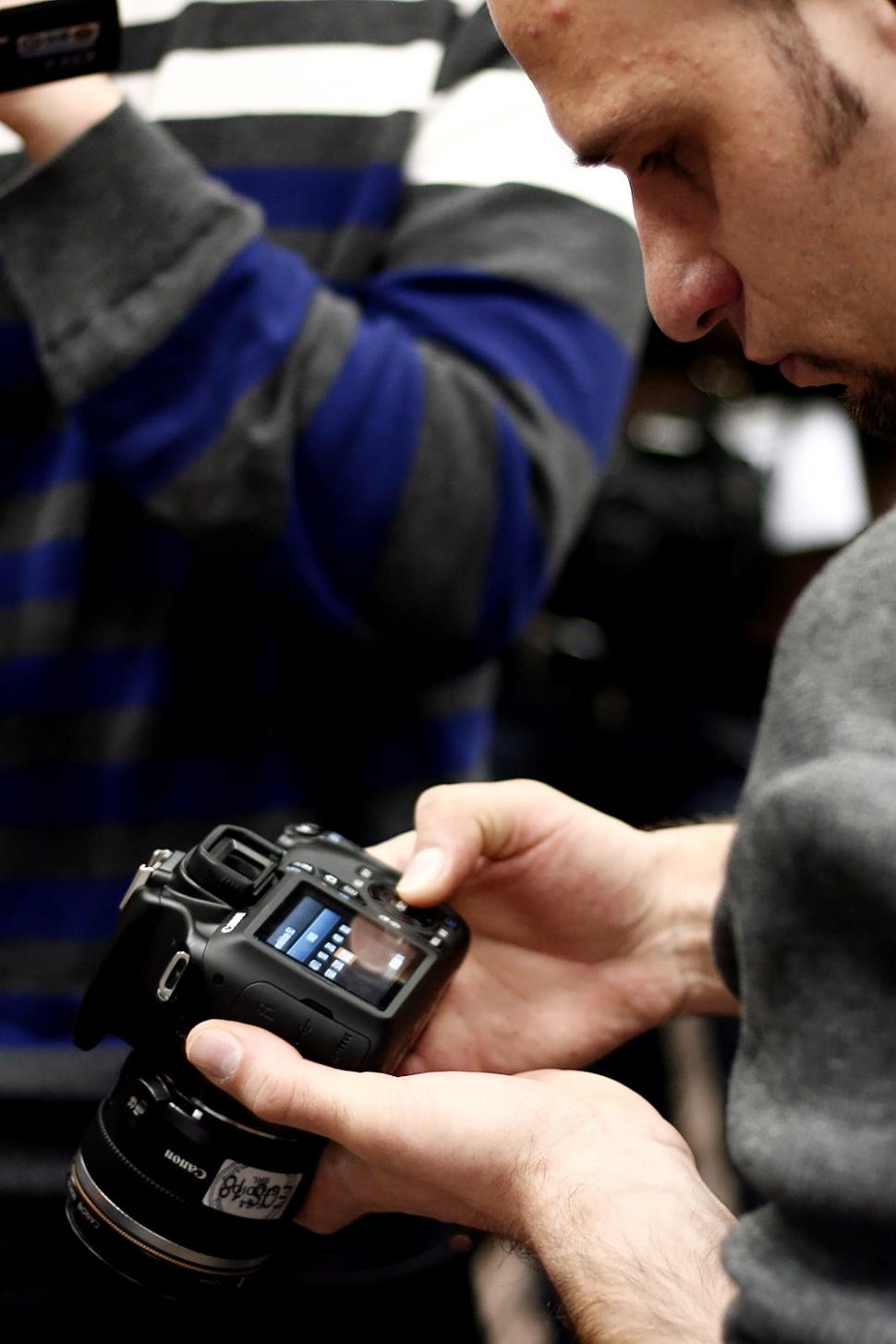 Canon EOS 600D şi 1100D, două noi DSLR-uri lansate concomitent în România şi pe plan internaţional 87841