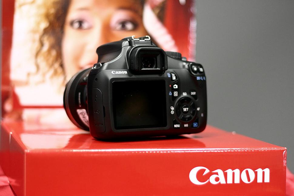 Canon EOS 600D şi 1100D, două noi DSLR-uri lansate concomitent în România şi pe plan internaţional 87852