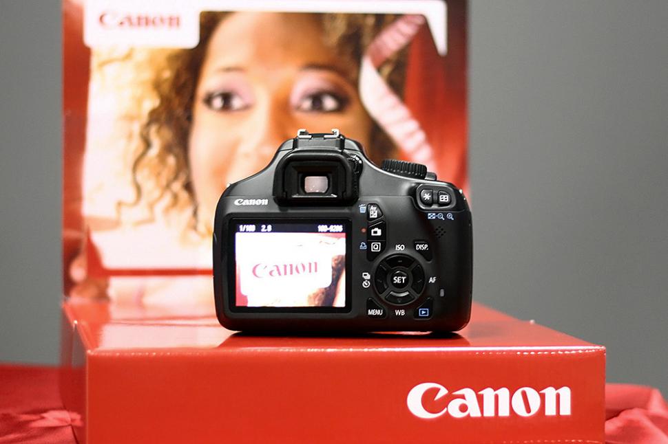 Canon EOS 600D şi 1100D, două noi DSLR-uri lansate concomitent în România şi pe plan internaţional 87853