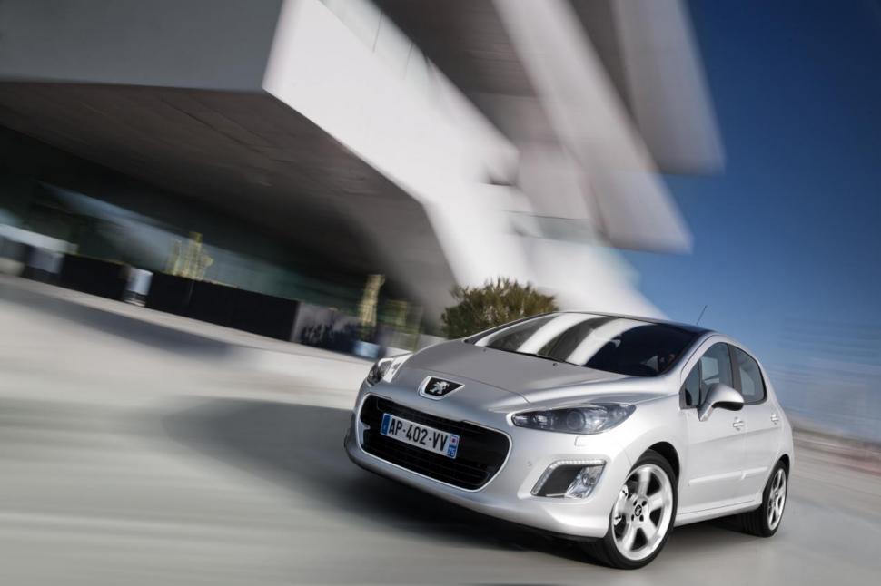 Peugeot 308 cu facelift, prezentat oficial înaintea debutului de la Geneva 87983