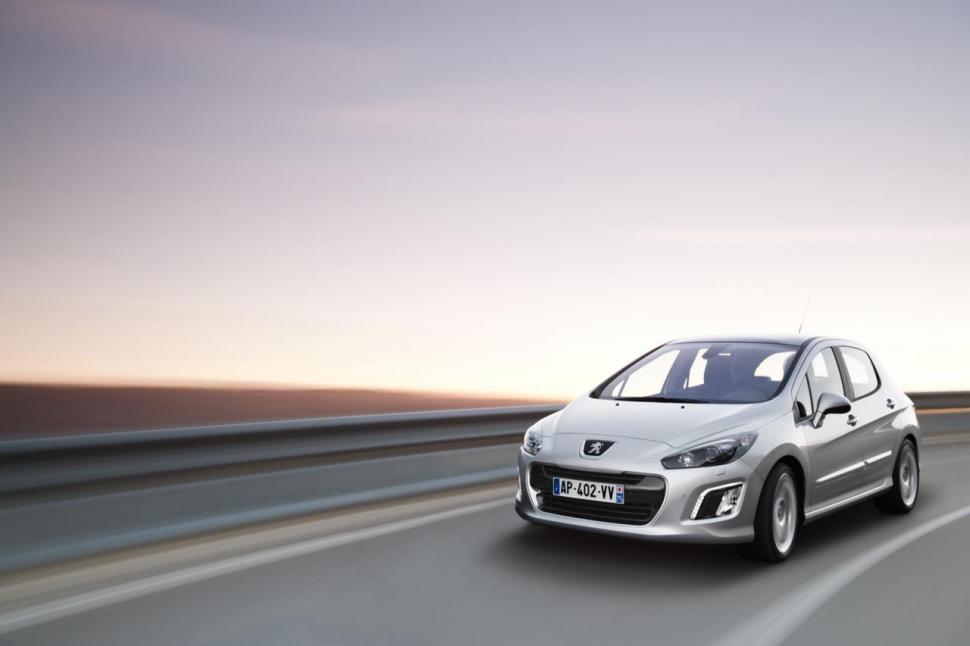 Peugeot 308 cu facelift, prezentat oficial înaintea debutului de la Geneva 87987