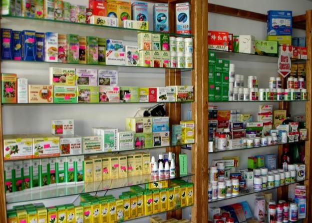 UE reglementează piaţa produselor naturiste: Anumite medicamente vor fi cumpărate doar cu reţetă