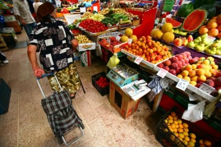 Preţul alimentelor a crescut cu 1,1% faţă de sfârşitul anului trecut