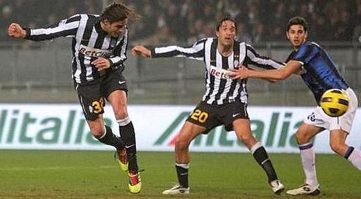 Serie A: Juventus câştigă Derby d'Italia. Eto'o, ratarea anului