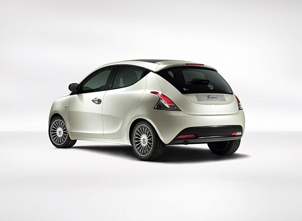 Lancia Ypsilon cu cinci uşi, prezentată înaintea debutului de la Geneva 88377