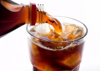 Coloranţii din băuturile cola pot cauza apariţia cancerului