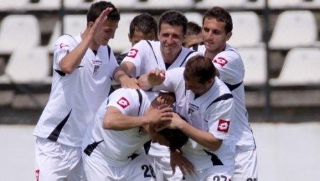 Dinamo, fără adversar în prima etapă din 2011: Jucătorii Sportului intră în grevă