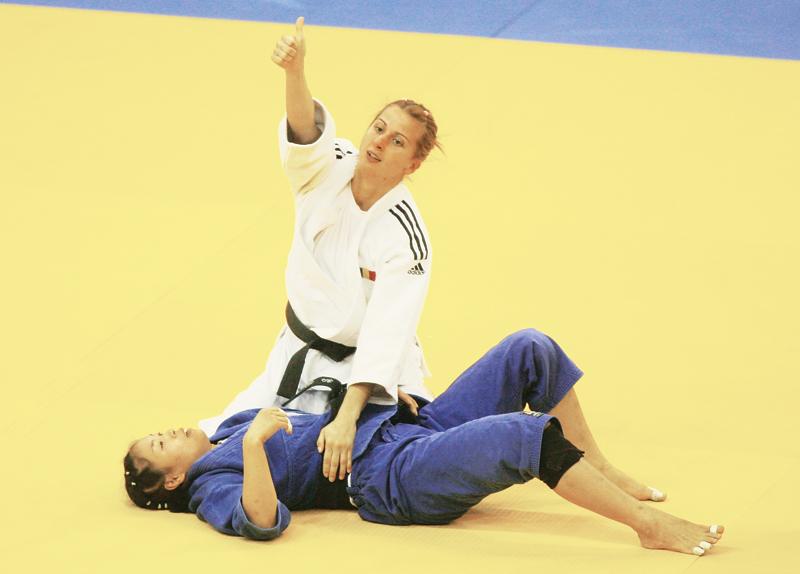 Alina Dumitru şi Corina Căprioriu, locul trei la Grand Prix-ul de judo din Dusseldorf