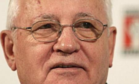 Gorbaciov îl acuză pe Putin de vanitate şi dispreţ faţă de popor