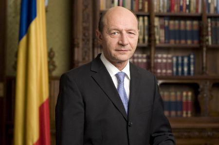 Băsescu, la bilanţul MAI: Oriunde pui degetul, apare corupţia. Vă cer o evaluare om cu om