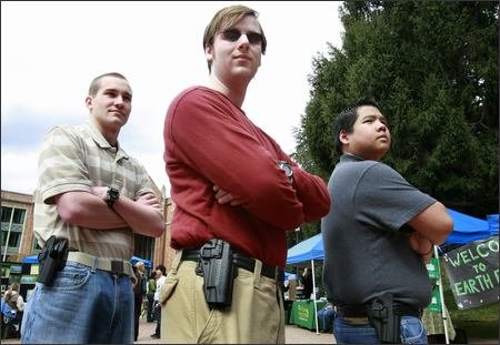 Studenţii din Texas vor avea voie să umble înarmaţi prin campus