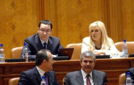 Victor Ponta se bazează pe Elena Udrea: Boc va fi schimbat săptămâna viitoare