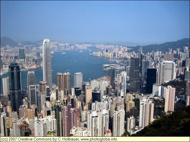 Economia din Hong Kong a crescut cu 6,8% în 2010, ajutată de investiţiile chinezilor