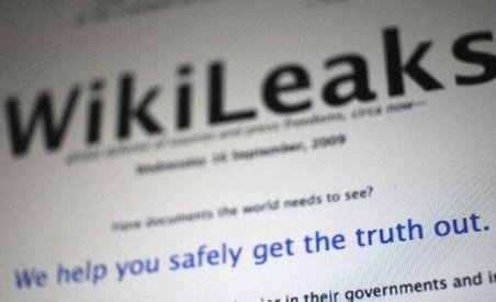 Wikileaks scoate la vânzare tricouri, şepci şi căni personalizate