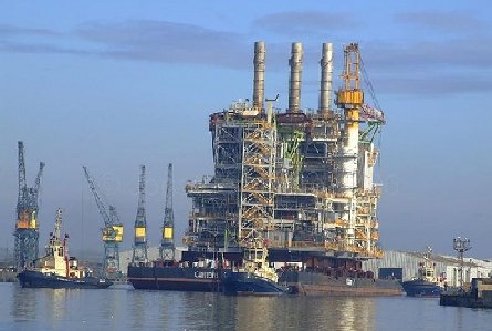 Lukoil şi Vanco International - partenere în exploatarea petrolieră a Mării Negre