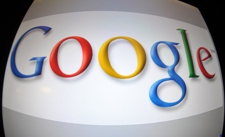 Google îşi schimbă algoritmii de căutare pentru a oferi rezultate mai bune