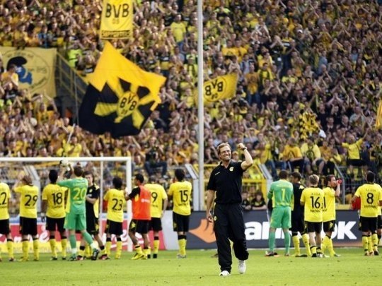 Bundesliga: Borussia Dortmund câştigă derbyul cu Bayern Munchen