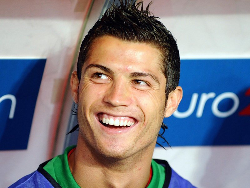 Cristiano Ronaldo este acuzat că a plătit o minoră pentru a întreţine relaţii sexuale cu el