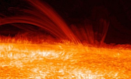 Imagini spectaculoase de la explozia solară din 24 februarie, publicate de NASA - VIDEO