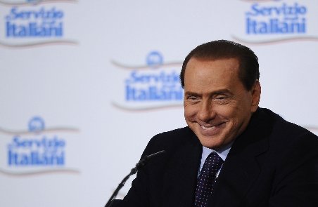 Berlusconi a cheltuit peste 34 de milioane de euro pe tinerele din anturajul său